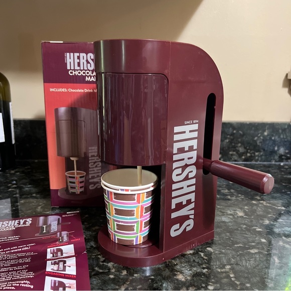 hershey’s Dining New Herhseys Chocolate Milk Maker Retired Poshmark